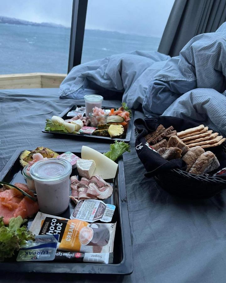 Aurora Hut By Inuktravel Hotel Nuuk Bagian luar foto