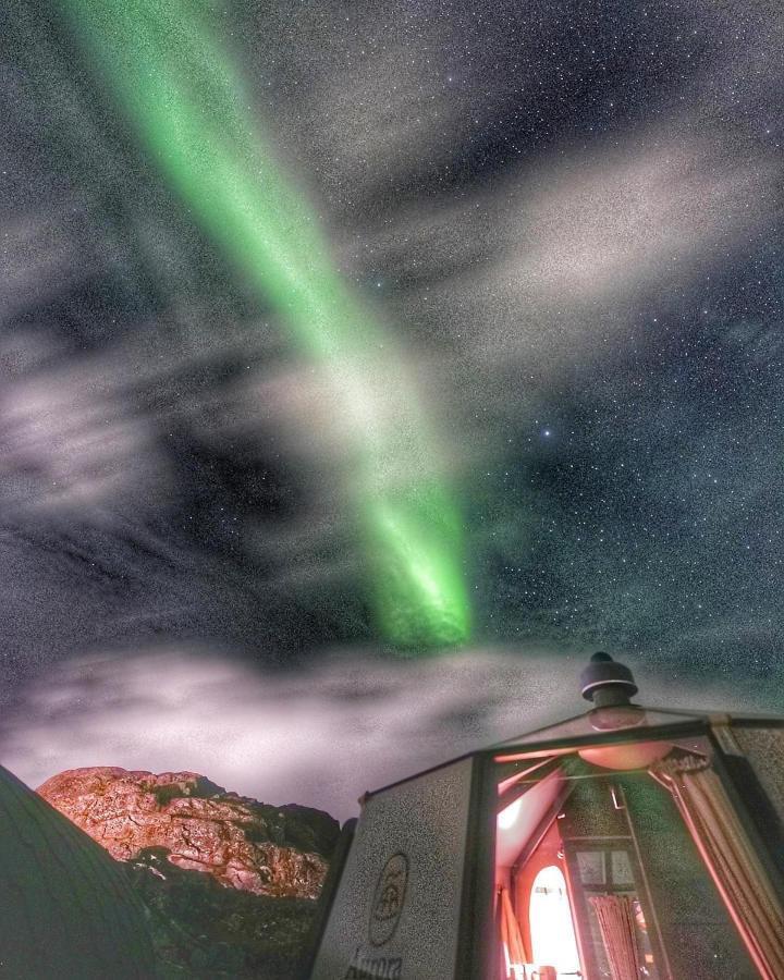 Aurora Hut By Inuktravel Hotel Nuuk Bagian luar foto